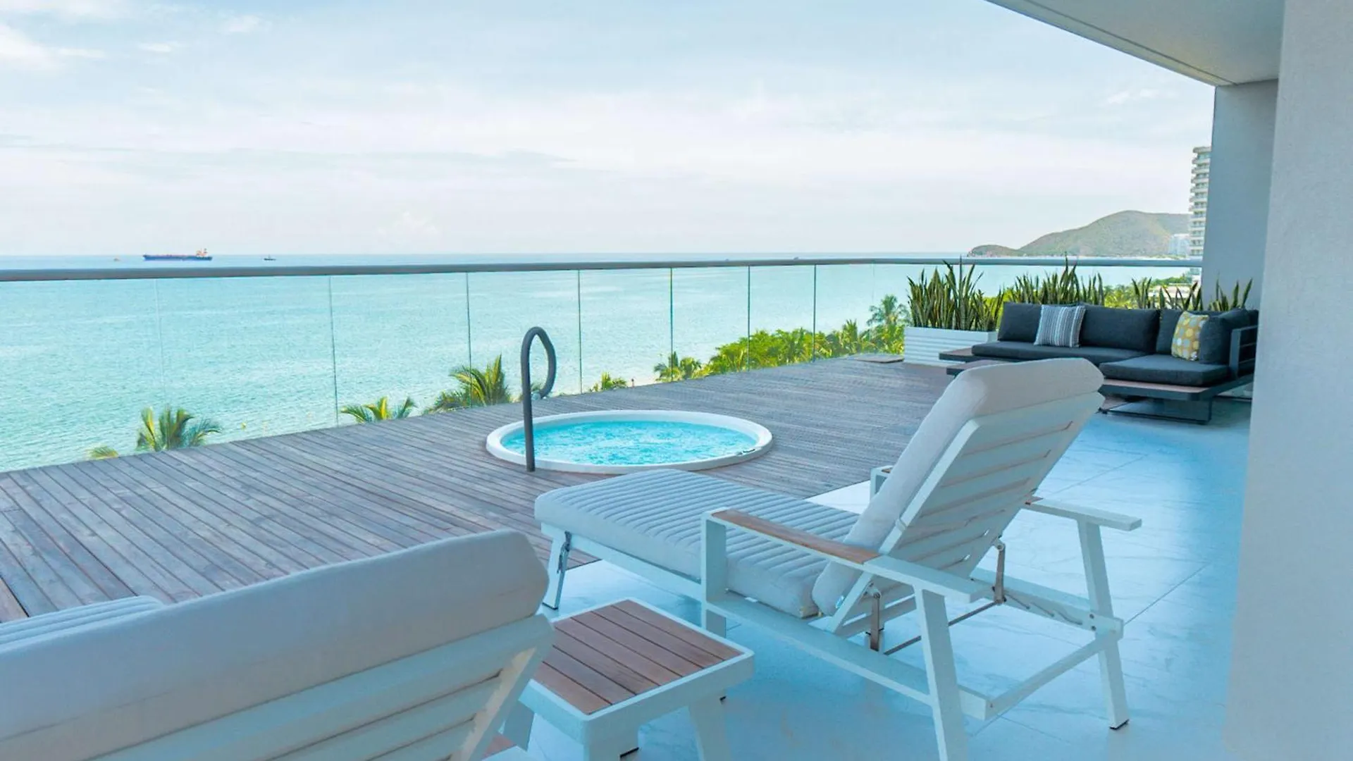 Hilton Santa Marta Hotel