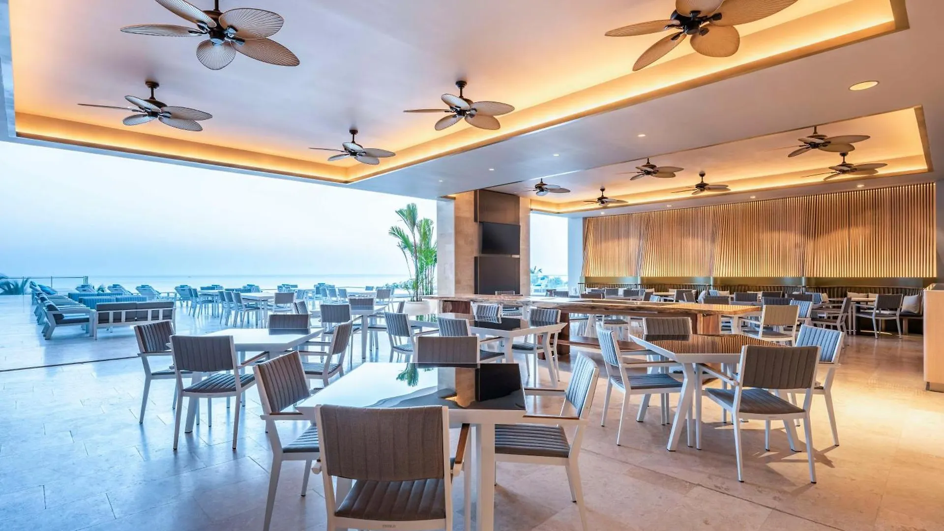 Hilton Santa Marta Hotel